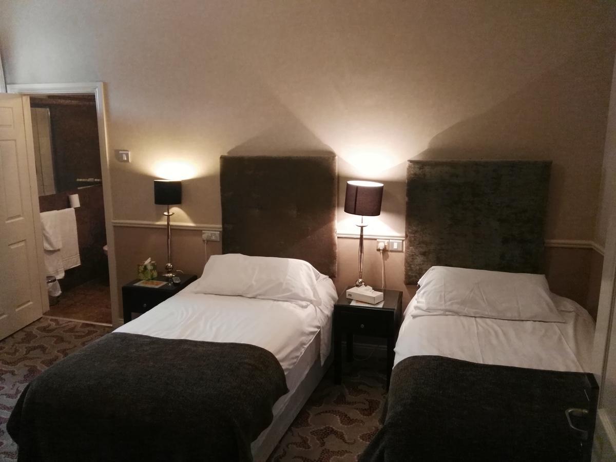 Naas Court Hotel Eksteriør bilde